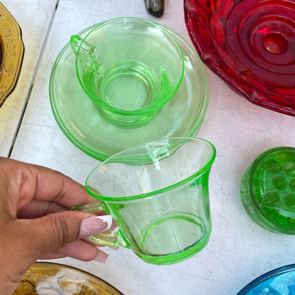 Vintage 1930s Cambridge Depression Glass Tea Set - Picture 3 of 3